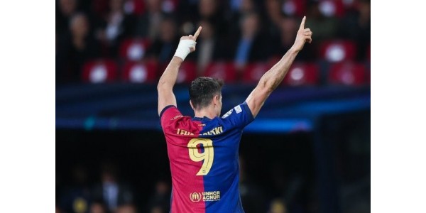 Robert Lewandowski torna-se o terceiro jogador a marcar 100 golos na Liga dos Campeões Robert Lewandowski torna-se o terceiro jogador a marcar 100 golos na Liga dos Campeões